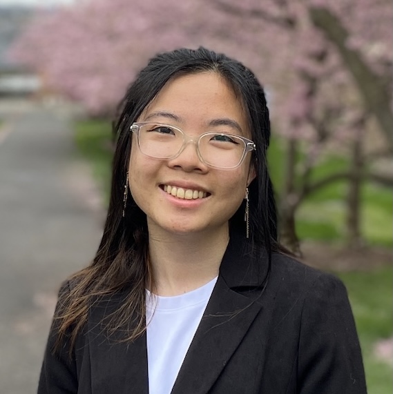 Elizabeth Woo